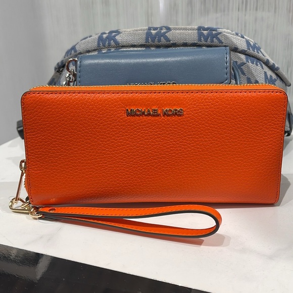 MICHAEL KORS JST
Leather Continental Wristlet Phone Case Wallet
Poppy
NWT - Picture 5 of 16